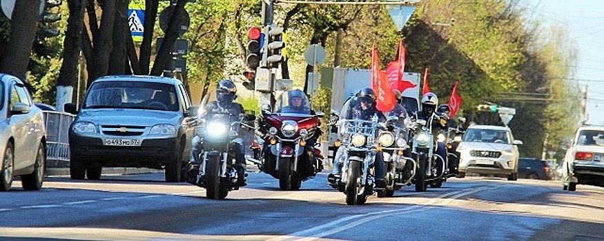 В Орловской области прошел мотопробег в честь Дня Победы