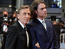 Сын актера Тима Рота скончался от редкой формы рака