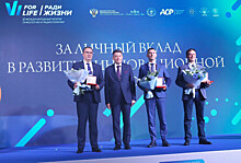 Врач Оренбургского онкологического диспансера Лев Кудяков награжден медалью Герцена