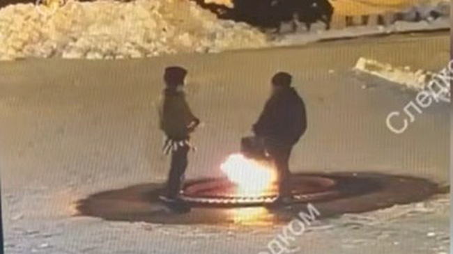 Пьяная пара попыталась прикурить от Вечного огня в Калининграде