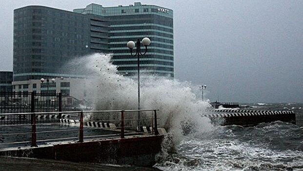 Во Владивостоке за ночь выпала половина месячной нормы осадков