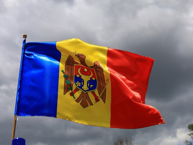 Песков заявил, что Кремль негативно относится к идее властей Молдавии отменить День Победы