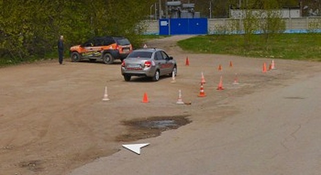 В Калуге сотрудника ГИБДД уличили во взятках от кандидатов в водители за успех на экзамене