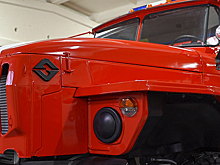 В честь 30-летия МЧС России в Ижевске вручили новые служебные автомобили