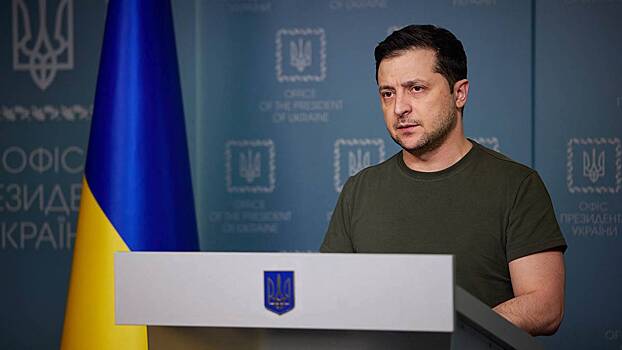 Зеленский рассказал о причинах отступления ВСУ по всему фронту