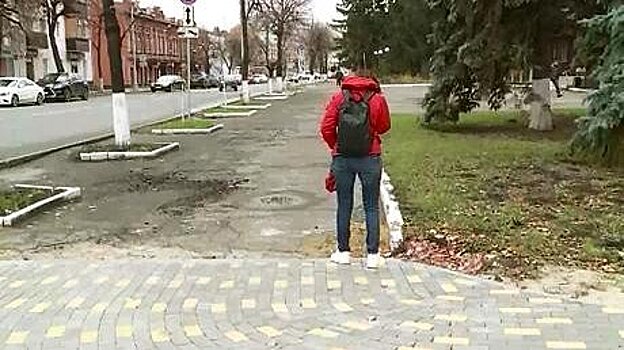 Пензенцев озадачивает контраст тротуаров на Октябрьской и на Московской