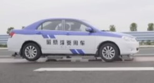 Китайцы показали на видео левитирующий автомобиль