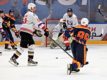 В рамках празднования Дня Государственного флага Российской Федерации состоялся хоккейный матч