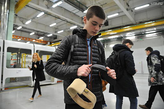 Мини-агрокомплекс для выращивания растений в любое время года представили участники образовательного проекта