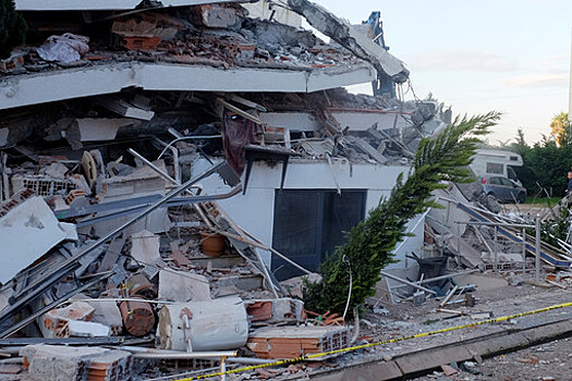 Число жертв землетрясения в Албании возросло до 40