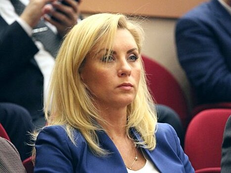 СМИ: По делу о 18-миллионной взятке проходит глава КУИ Саратова Елена Салеева