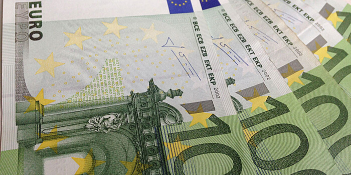 Deutsche Bank попросил топ-менеджеров отказаться от месячной зарплаты