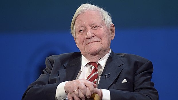 Могилу экс-канцлера ФРГ снова осквернили