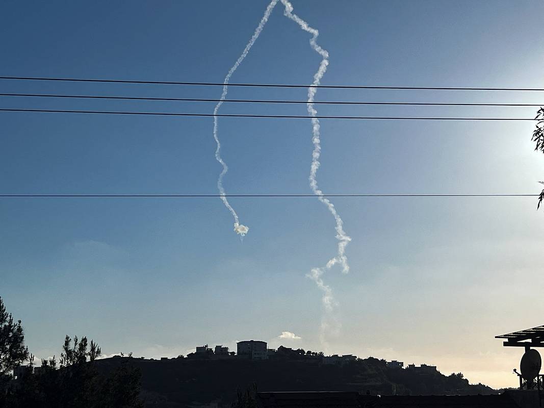 В Израиле заявили о перехвате большинства запущенных из Ливана ракет