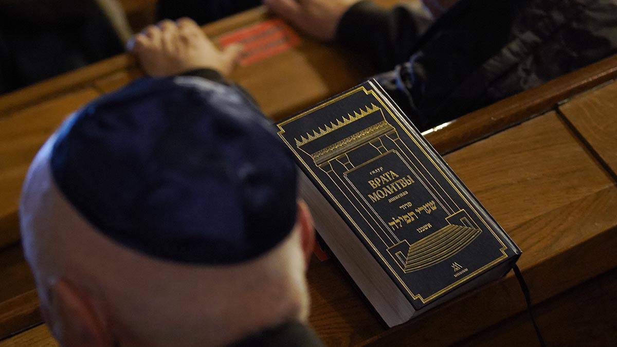 Трое человек погибли в результате нападения в синагоге Манчестера