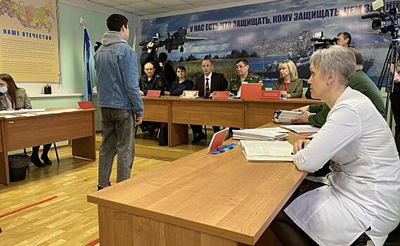 Для 600 уклонистов от армии закрыли выезд из Курской области и из страны