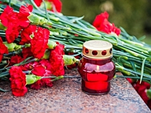 В Волгограде на школьной линейке умерла учительница