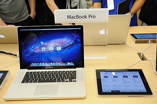 В США «отлили в мраморе» MacBook Pro