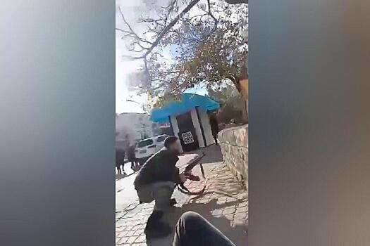 В межобщинных столкновениях в арабской стране погибли люди