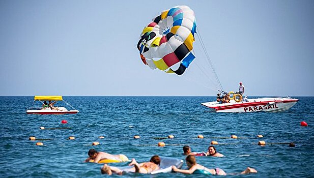 За выходные в горах Крыма спасли девять человек, двоих – с переломами ног