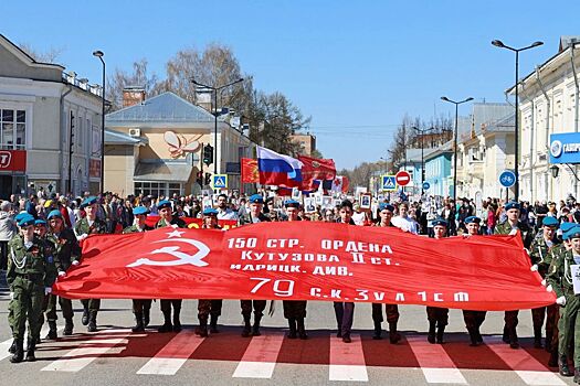 Названы время и место начала акции «Бессмертный полк» в городах Удмуртии