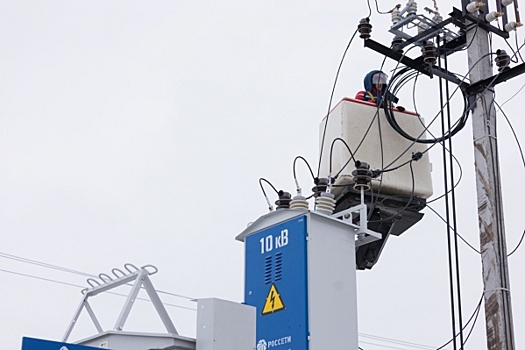 В пригороде Екатеринбурга завершили реконструкцию линии электропередачи