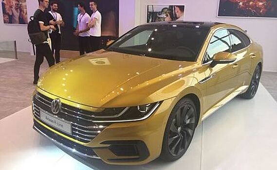 И всё-таки приедет! В 2019 году в России начнут продавать фастбэк Volkswagen Arteon