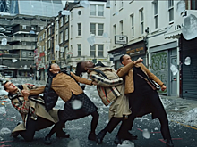 Burberry в новой рекламе напомнил про опасность сосулек. А еще это красивейший мюзикл