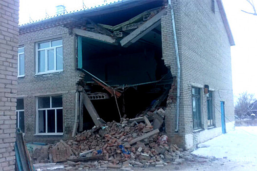 В Новосибирской области рабочего приговорили к штрафу в 1,6 млн рублей за обрушение школьной стены