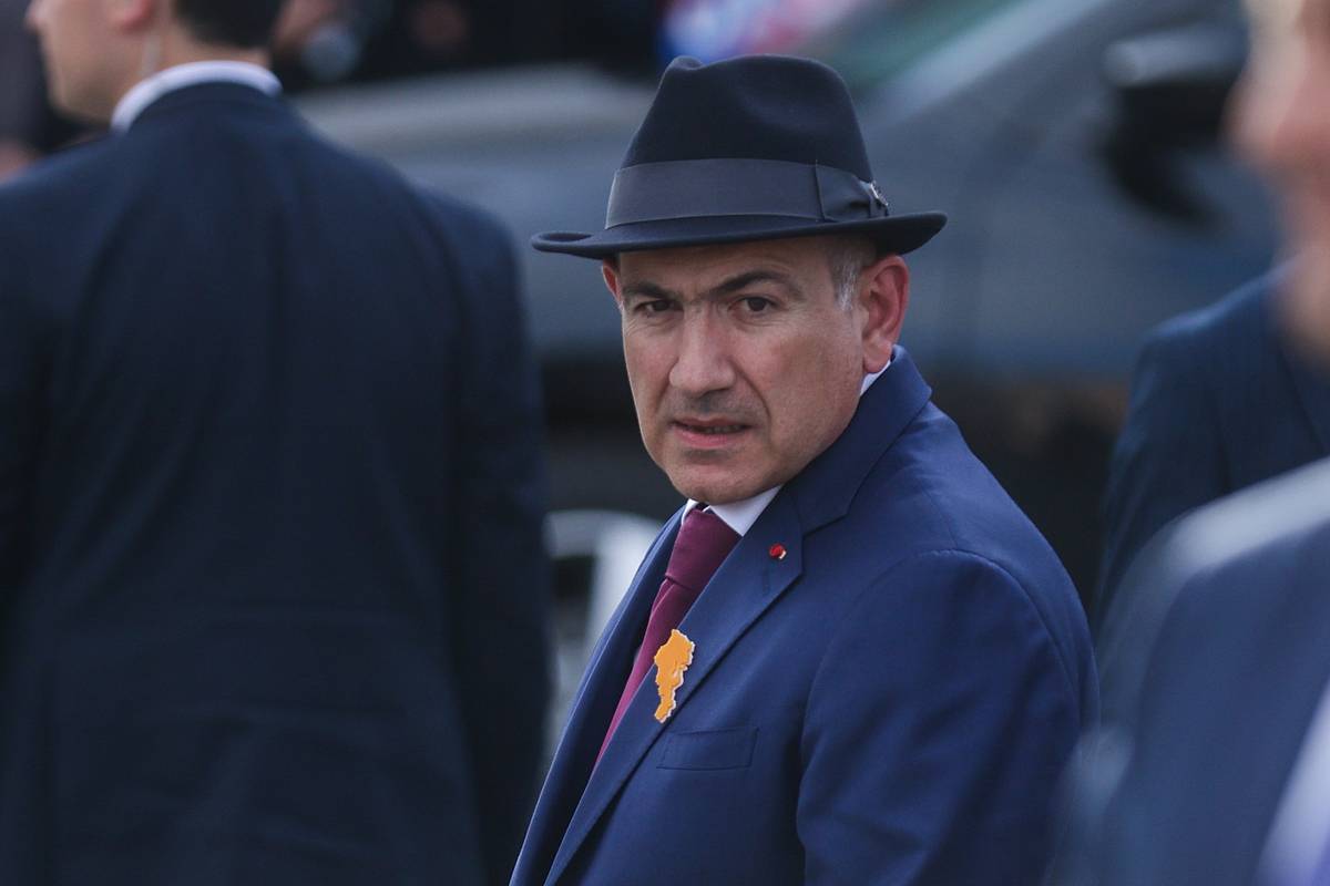 Пашинян отказался резать Армению