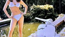 Заводи мотор! Известные красотки 60‑х годов со скутером Vespa