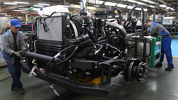 КамАЗ готовится сократить рабочую неделю из-за обрушения спроса