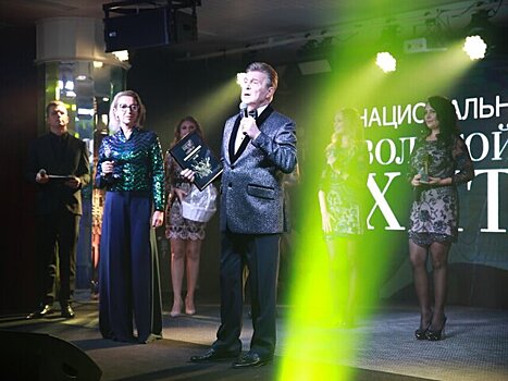 Москва онлайн покажет красную дорожку церемонии вручения премии "Золотой хит"