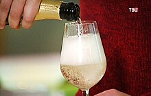 Перед Новым годом в России проверят коньяк и шампанское