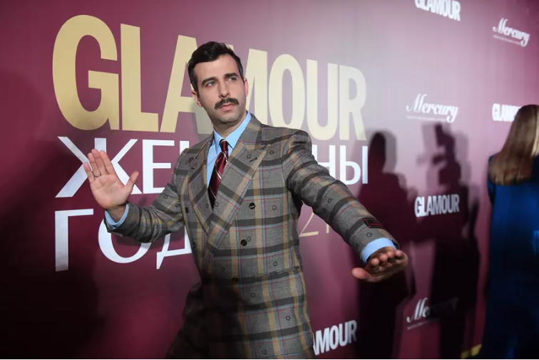 Было бы непростительно не прийти: Иван Ургант появился на прощании с Церетели в Грузии