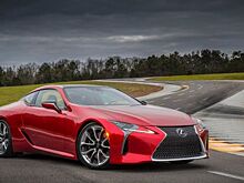 Автомобили Екатерины Варнавы: На чем ездит звезда «Comedy Woman»