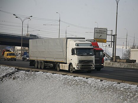 Минтранс опроверг информацию о колоннах дальнобойщиков