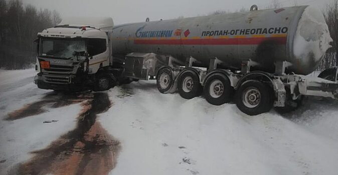 ДТП на томской трассе унесло жизни двух человек, еще двое пострадали