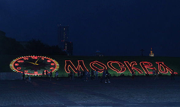 Единственные в Москве цветочные часы заведут 1 мая