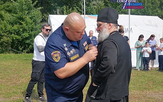 В Рязанской области Скопинский епископ Питирим получил медаль за сбор гуманитарной помощи