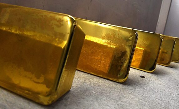 ЦБ начал скупать золото из-за новых санкций