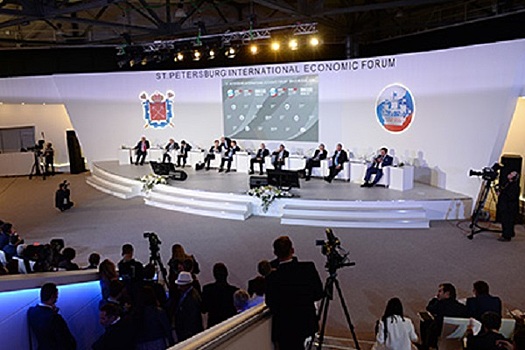 Участники ПМЭФ отказались верить в успех российских реформ
