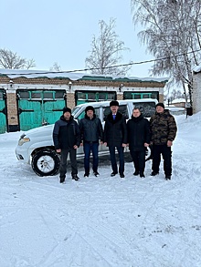 Жители Матвеевского района отправили гуманитарную помощь и УАЗ «Патриот» в зону СВО