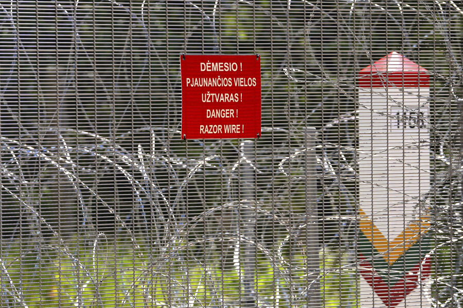 Litva grozi z omejitvami za beloruski železniški tranzit zaradi tovornjakov, obtičalih v Belorusiji