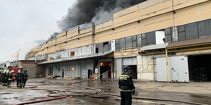 Очевидец рассказал о пожаре на юге Москвы