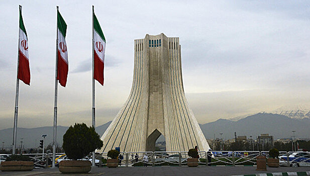 США вернут санкции против Ирана "на наивысшем уровне"