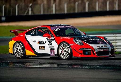 Студентов-гонщиков познакомили с производством моторных масел