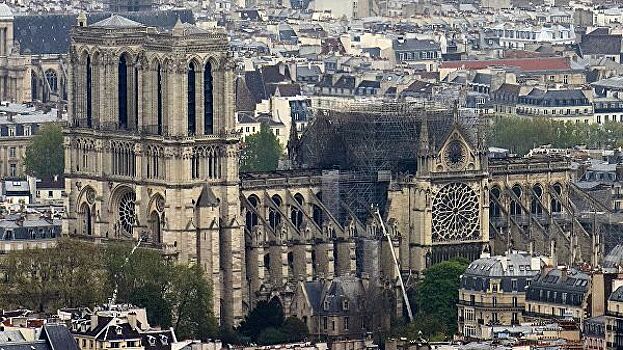 Парижский викарий надеется посетить службу в восстановленном Нотр-Даме