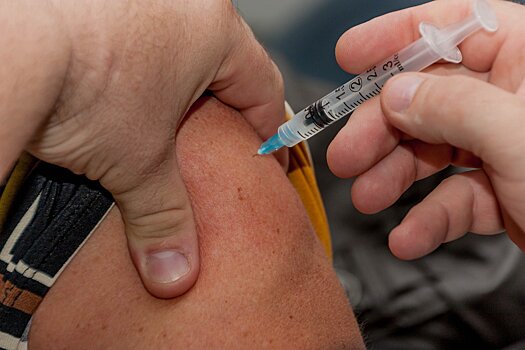 В Армавире сотрудники «АМК-Троя» подключились к вакцинации от коронавируса