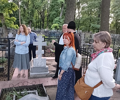ВООПИК организует уход за Никитским кладбищем в Курске